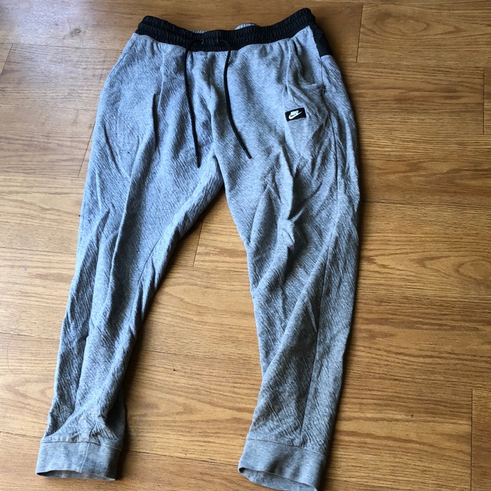 Nike men’s jogger